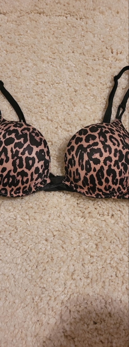 Victoria's Secret Bombshell Plunge Leopard Print 32A